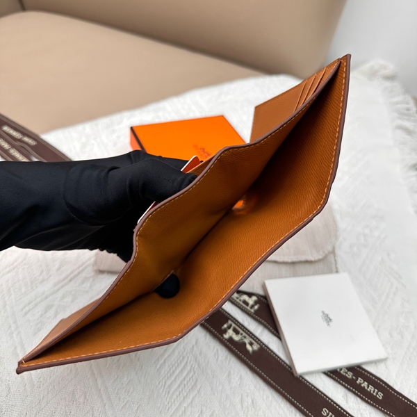 エルメス財布コピー着用イメージ